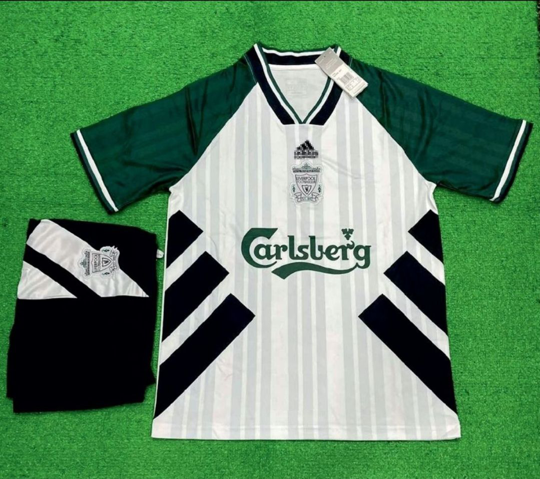 RETRO Liverpool 1993-95 away